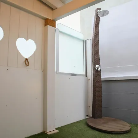 فندق مبيت وإفطار Terrazza Piccinni باري